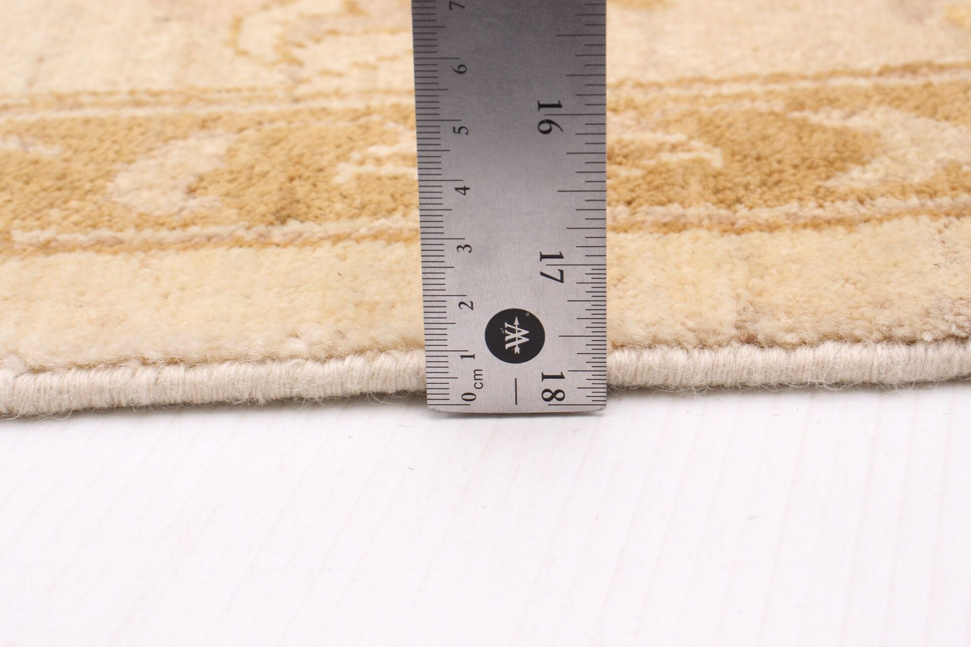 Leila Oushak vloerkleed beige