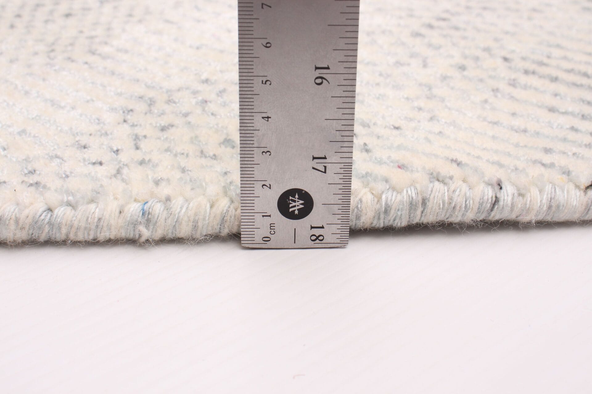 Naomi plain rug blue