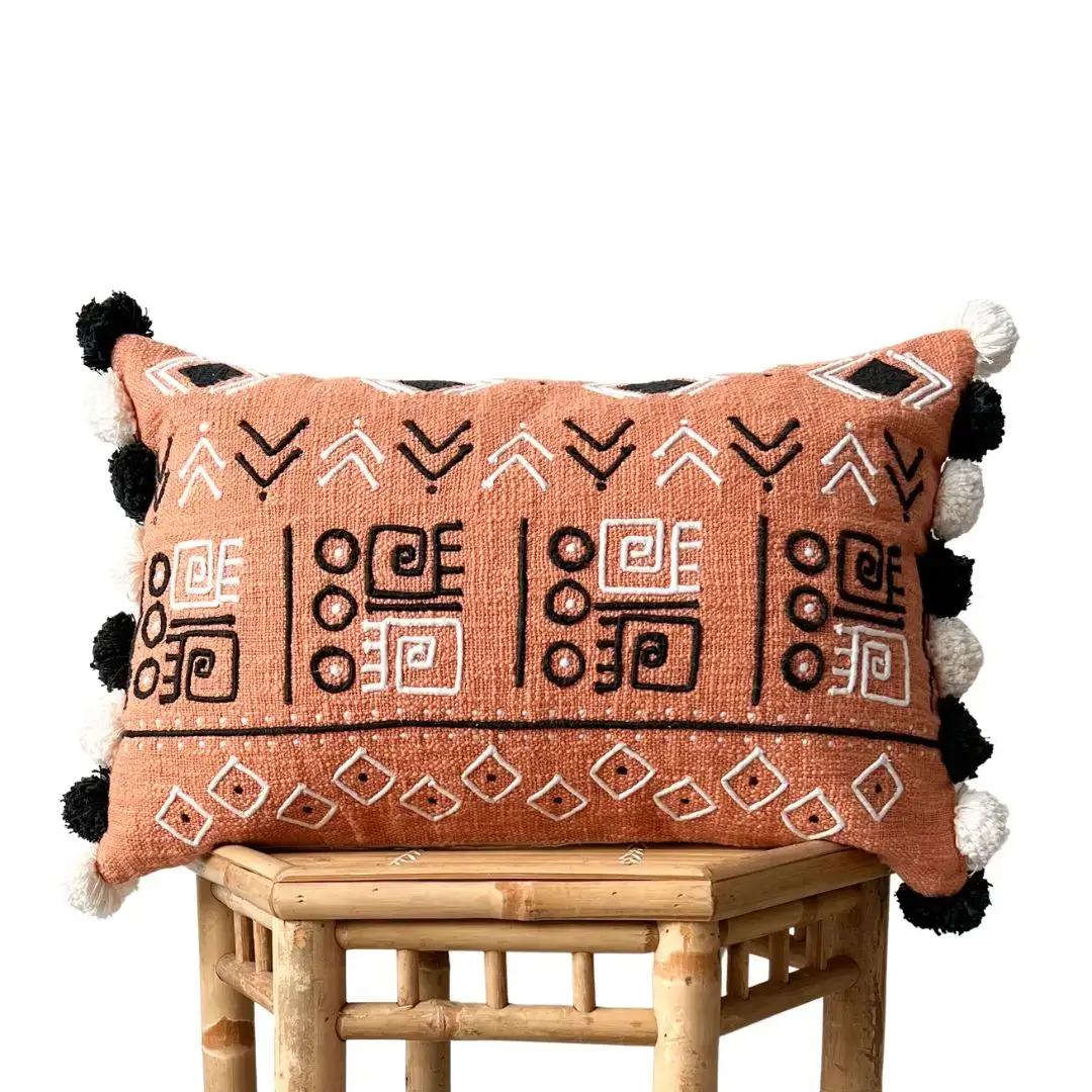 Lars Indian cushion orange