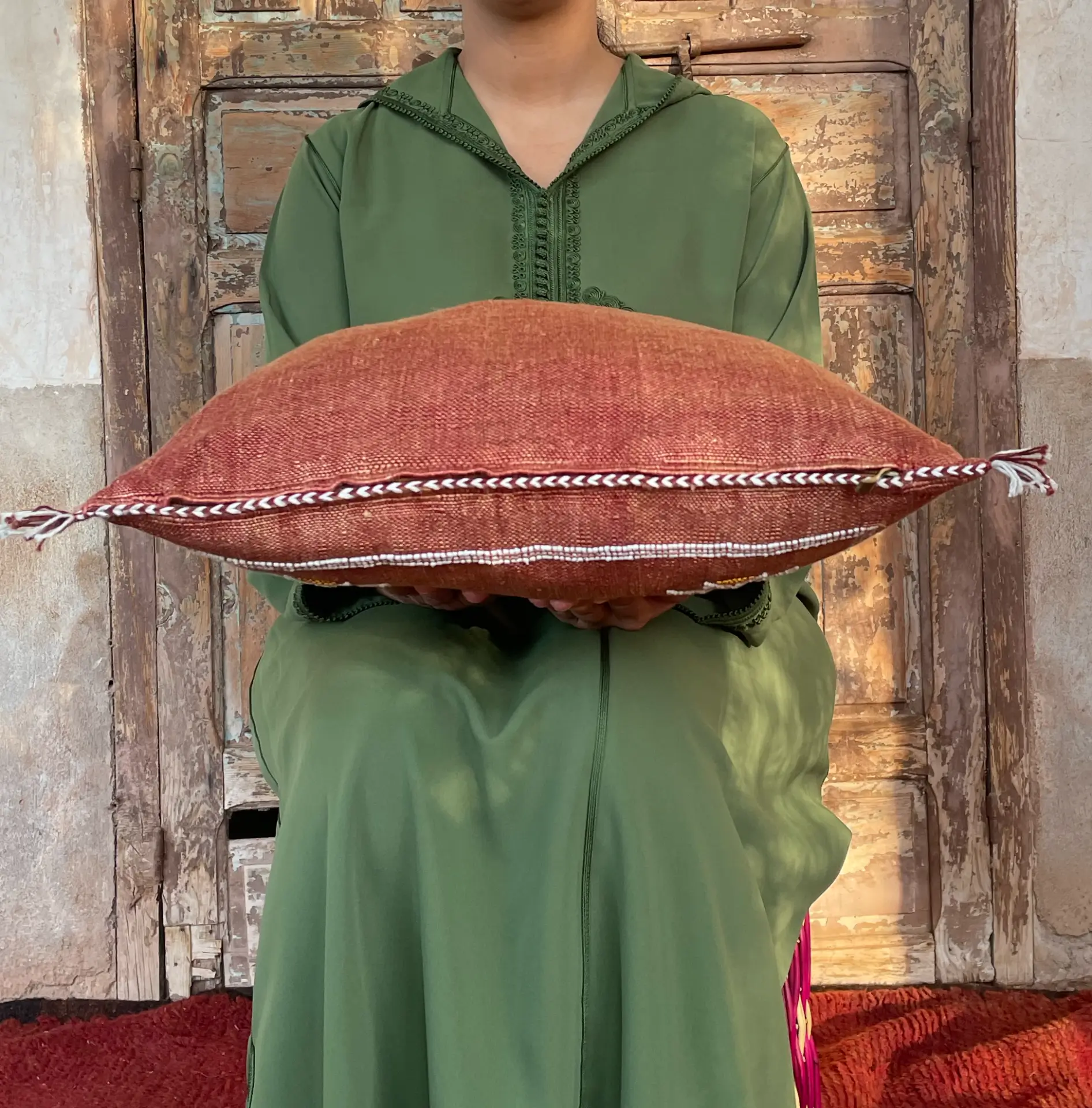 Fouad Sabra kussen rood