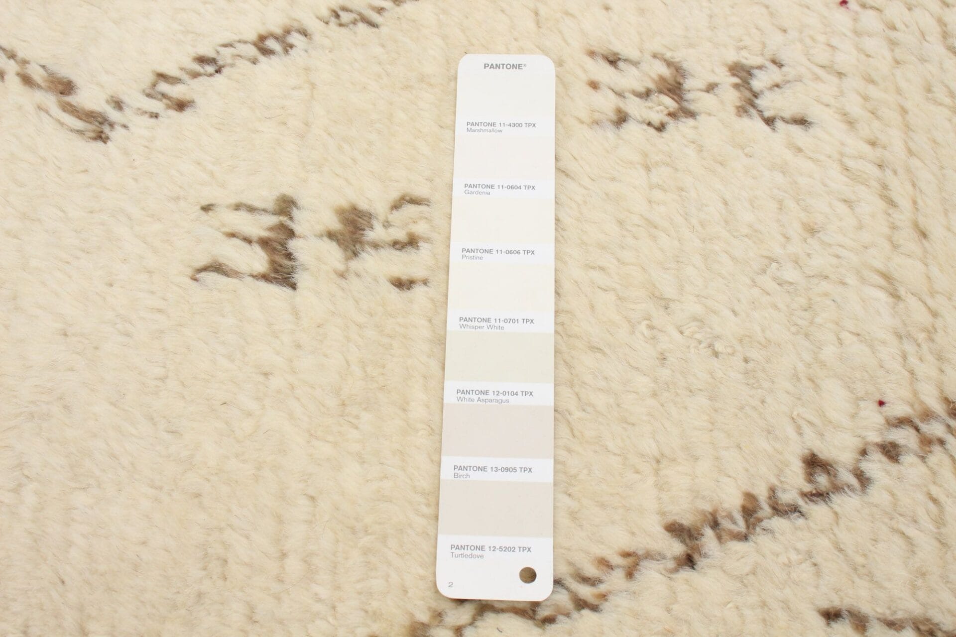 Luca plain rug beige