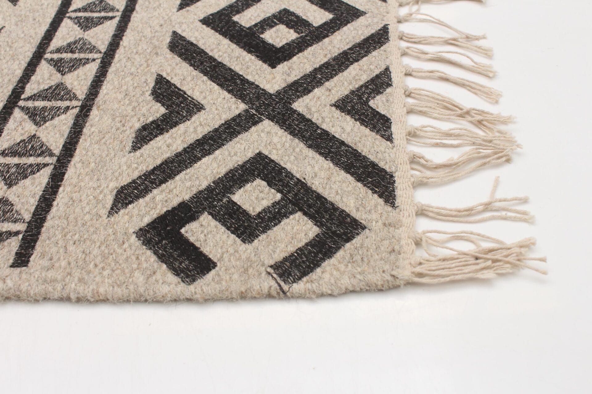 Mae Kelim rug brown