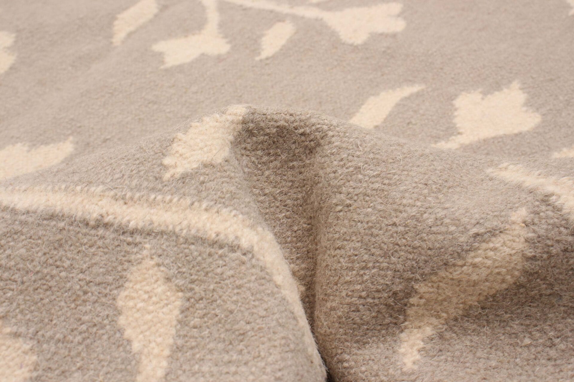 Roberto Kelim rug beige