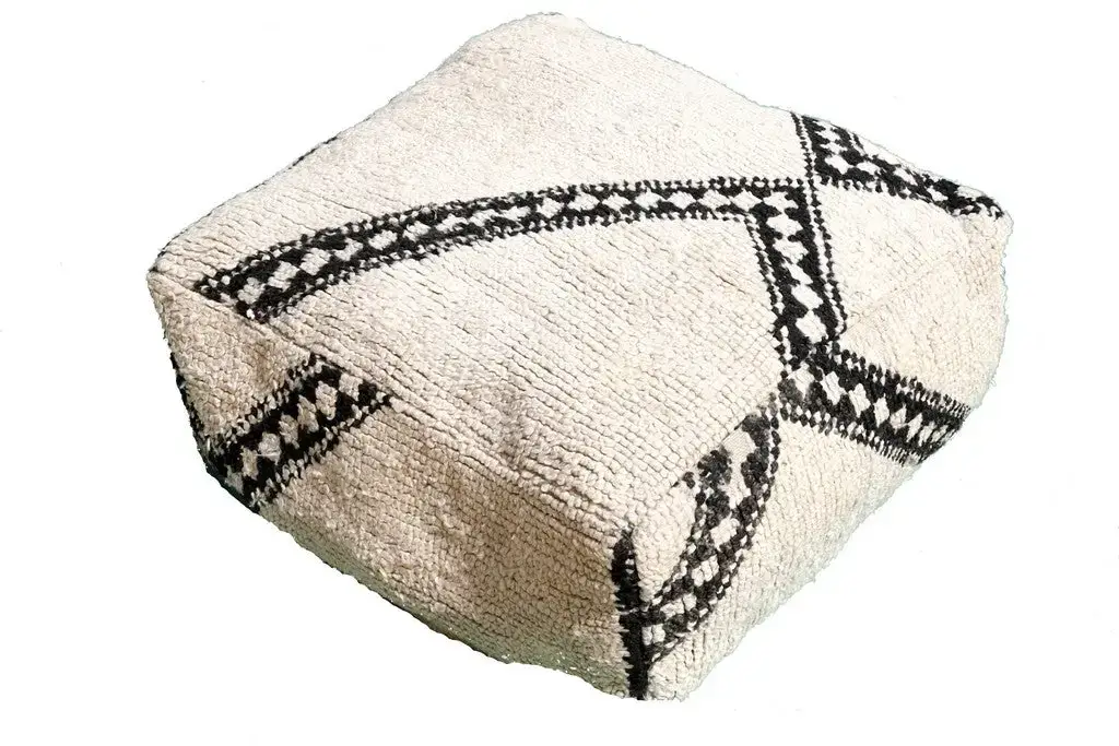 Salma Beni Ouarain pouf beige