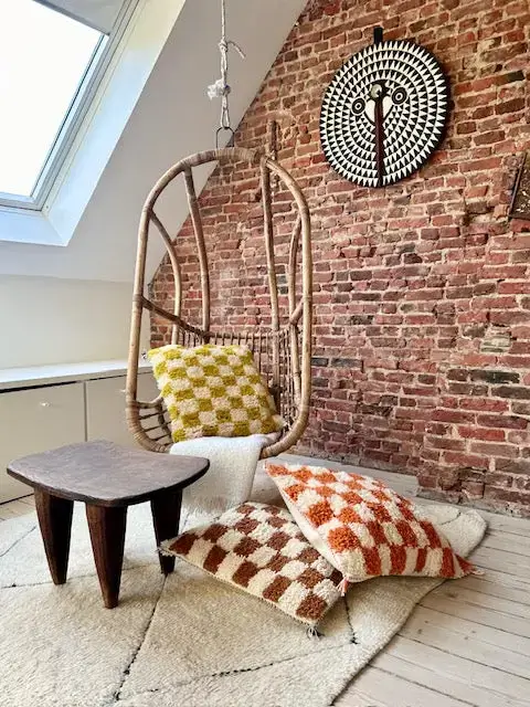 Driss Berber cushion red