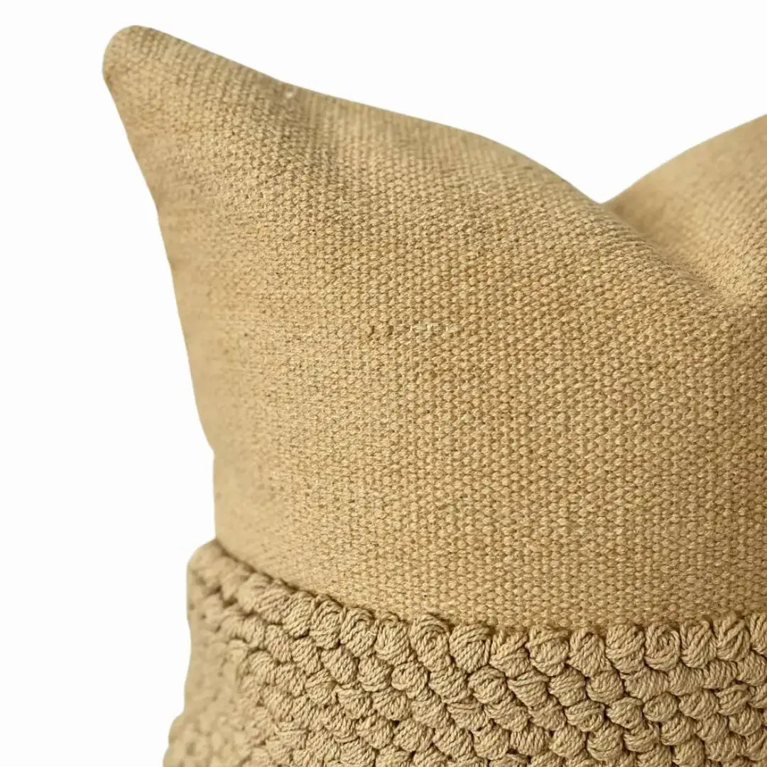 Grace Indiaas kussen beige