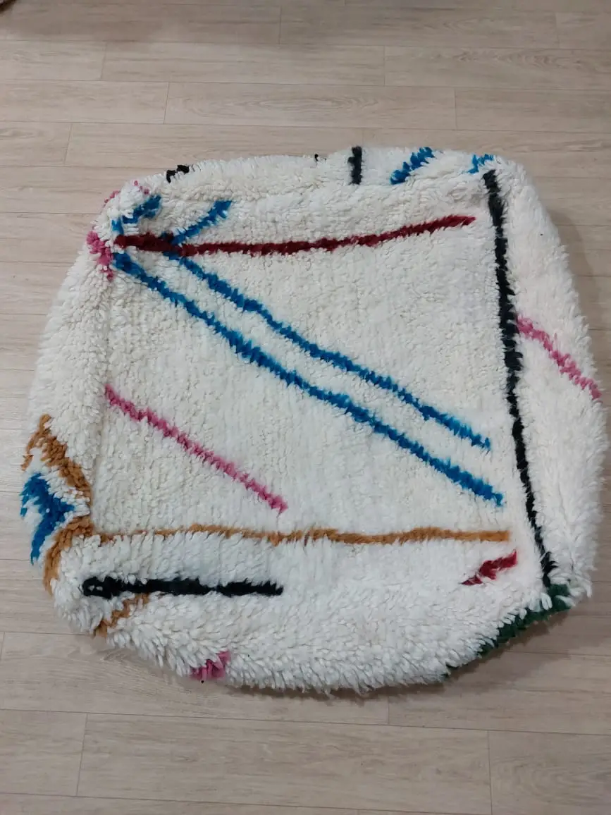 Nour Beni Ouarain pouf white