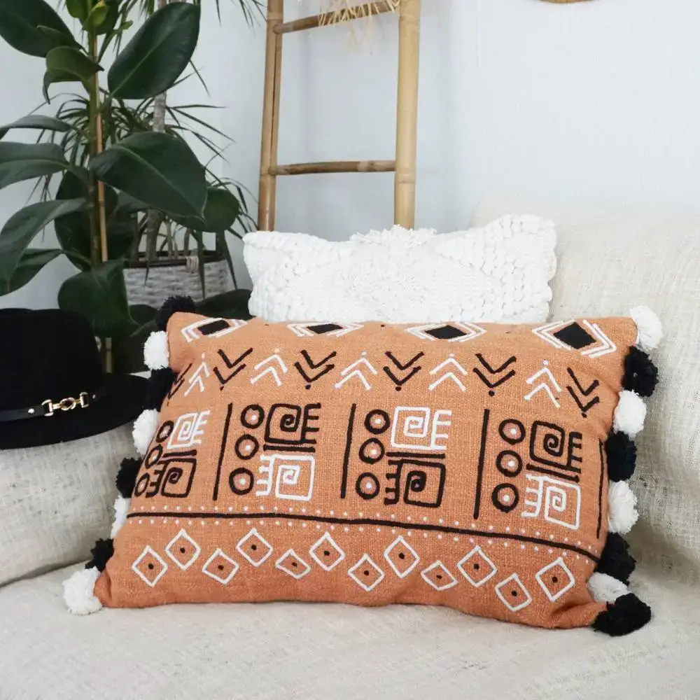 Lars Indian cushion orange