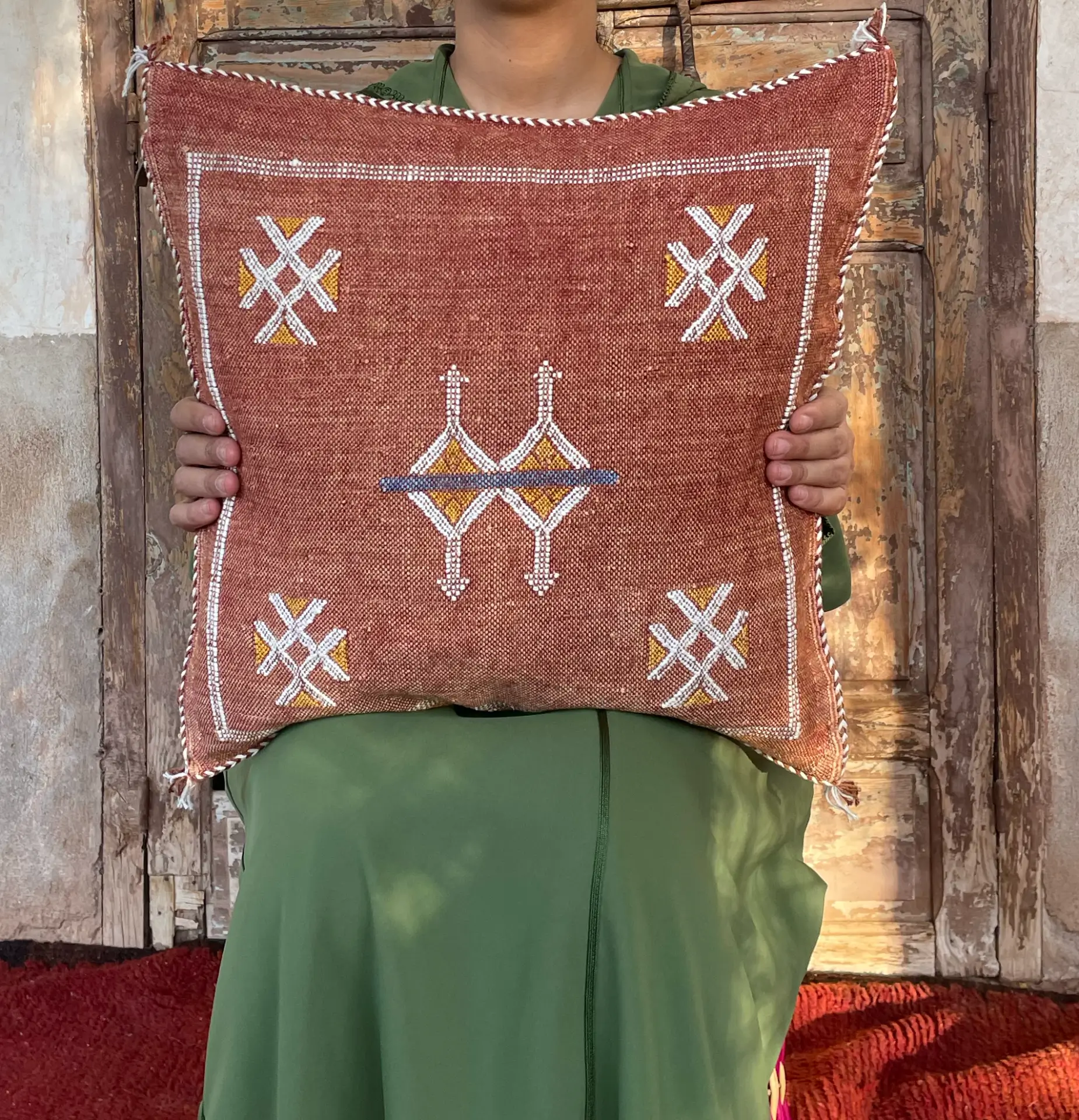 Fouad Sabra kussen rood