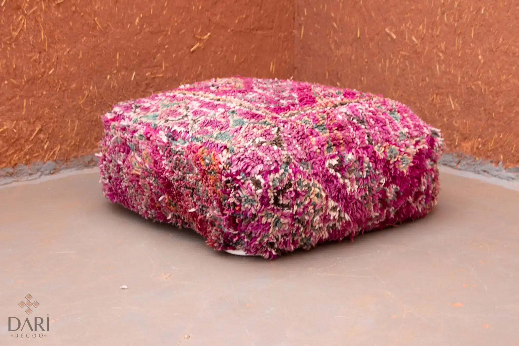 Houda Moroccan pouf purple